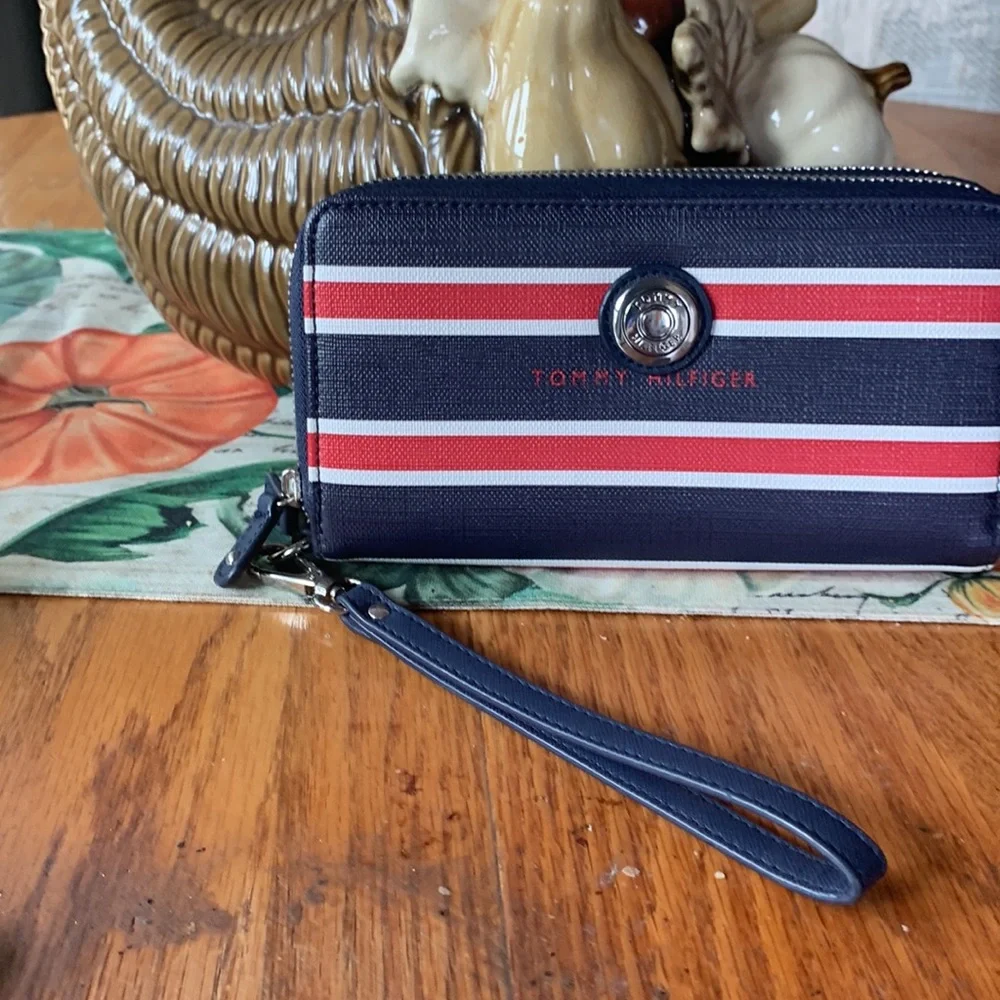 Timmy Hilfiger Wallet/Wristlet NWOT